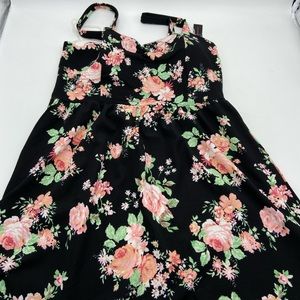 2 dresses size XL